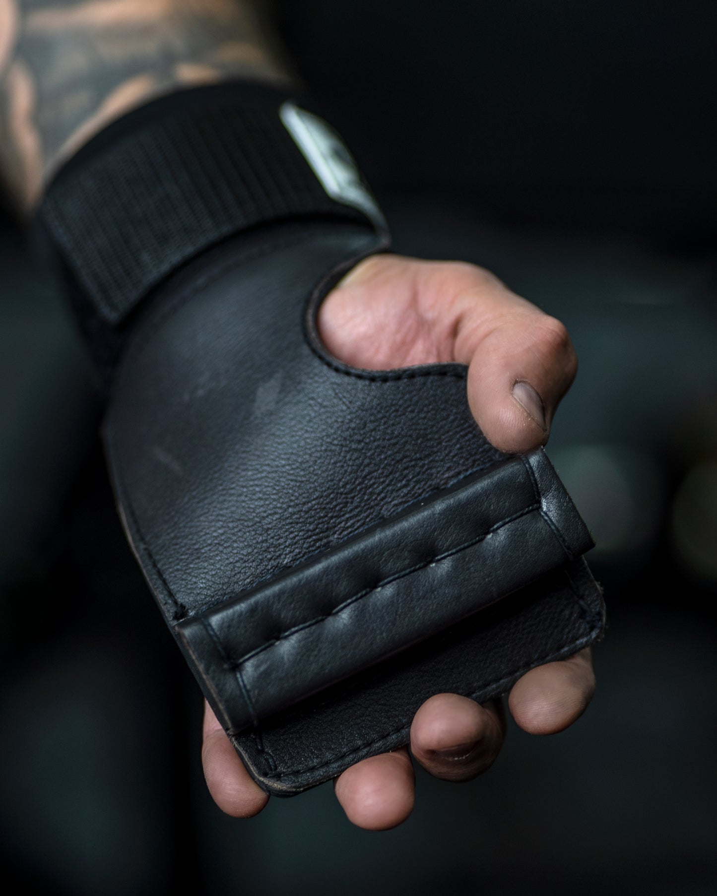 Wolf Grips - Non-slip Weightlifting Grips for Max Weight & Reps